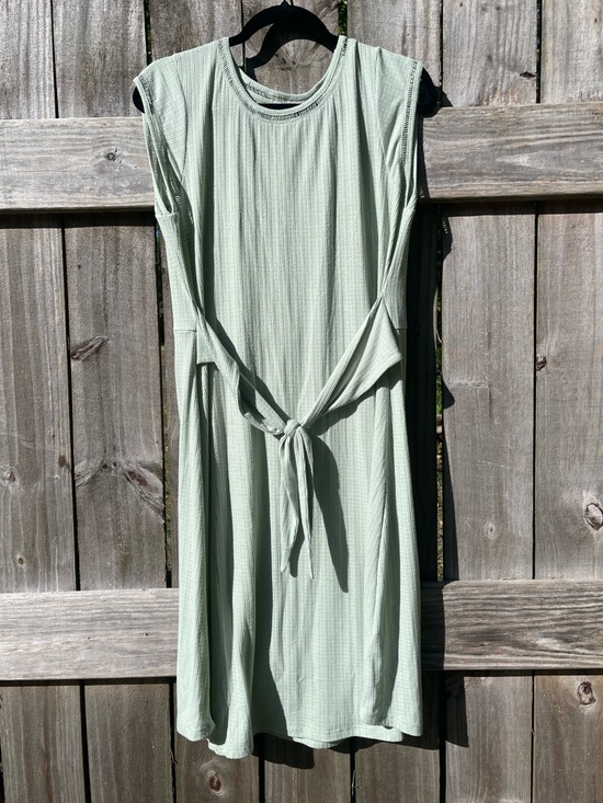 Greige Dresses & Skirts - Greige Sz L Sleeveless Sage Tie-Front Midi Dress